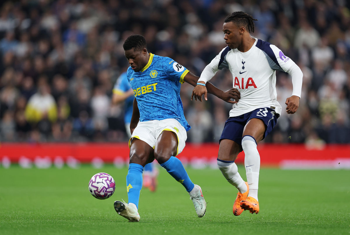 Spurs 1 Wolves 1 - Report Spurs 1 Wolves 1 - Report