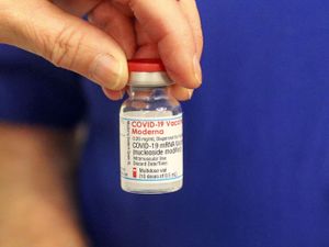 Supporting image for story: Moderna jab rolled out across England