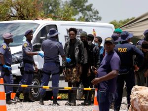 Supporting image for story: South African police end mine rescue operation with at least 78 dead