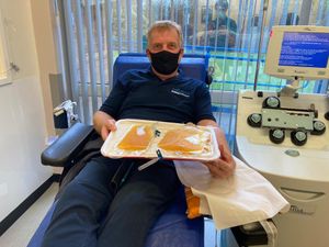 Supporting image for story: Shawn celebrates 200th lifesaving donation