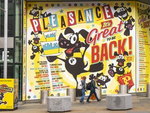 Supporting image for story: Comedian Jerry Sadowitz hits back at Edinburgh Fringe venue over racism claims