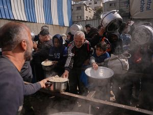 Supporting image for story: US envoys urge Netanyahu to move into Gaza ceasefire’s second phase