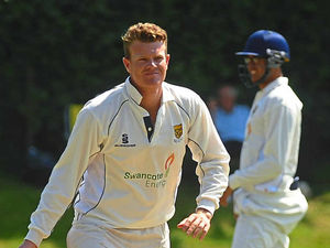 Supporting image for story: Shropshire have Dorset in a spin