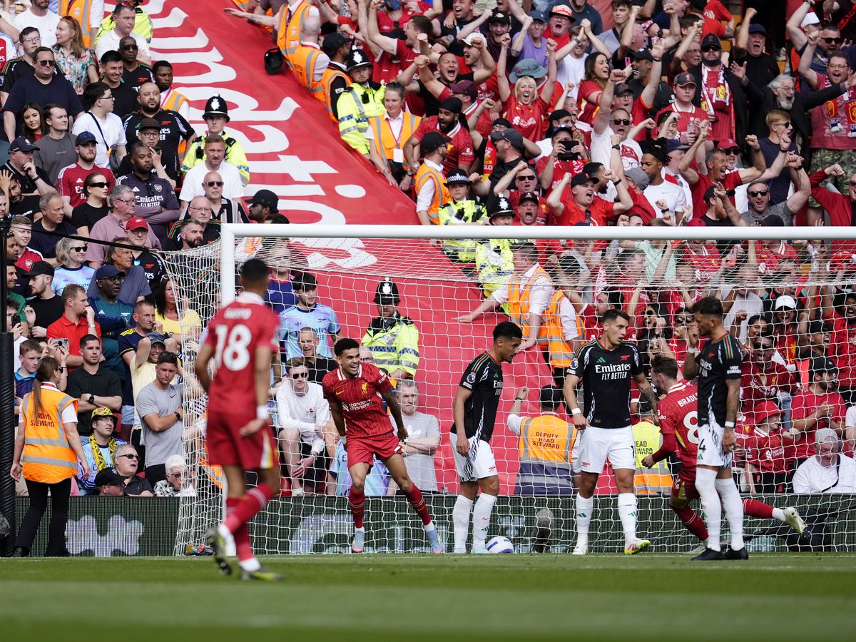 Liverpool fans taunt Arsenal but Gunners have last laugh with Anfield comeback
