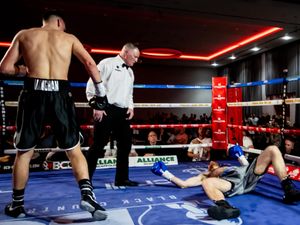 Supporting image for story: Gould beaten for the first time as his title chance slips away