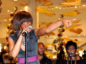 Supporting image for story: Soul queen comes home for tour date