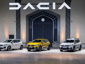 Supporting image for story: Dacia Sandero, Stepway and Jogger gain updated looks and revised hybrid power