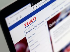 Supporting image for story: Tesco apologises to customers after booking delays for Christmas deliveries