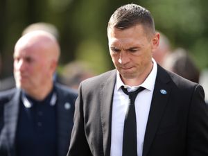 Supporting image for story: Kevin Sinfield leads sport stars paying respects at funeral of Rob Burrow