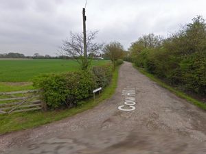Supporting image for story: Bid to turn wooden outbuilding into home for elderly father rejected