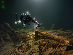Supporting image for story: Sunken 19th century ship found with Champagne cargo off Swedish coast