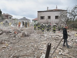 Supporting image for story: British parts found in Russian drones being used to bomb Ukraine – Zelensky