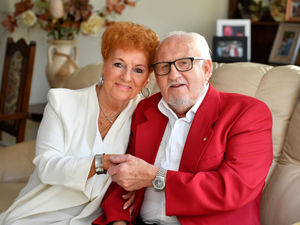 Supporting image for story: Diamond couple say secret to happy marriage is waking up with a smile