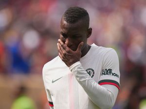 Supporting image for story: Nicolas Jackson apologises for sending off against Flamengo
