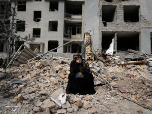 Supporting image for story: Keir Starmer ‘working to de-escalate the war’ as Iran vows to avenge its dead