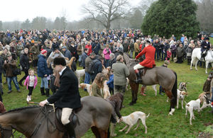 Crowds turn out for the Albrighton and Woodland hunt