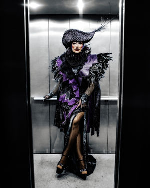 Danny Beard strikes a pose in the lift. Photo: Danny Kaan