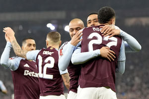 Supporting image for story: Aston Villa duo relishing increased pressure