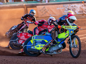 Supporting image for story: Wolverhampton Wolves back at full strength for Peterborough clash