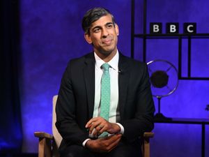 Supporting image for story: Rishi Sunak makes manifesto tax cut pledge after dismissing resignation rumours