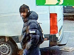 Supporting image for story: Police seek to trace man after boy, 15, killed in London stabbing