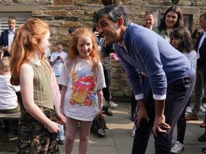 Supporting image for story: Sunak pledges cash to towns as Starmer pitches ‘wealth creation’