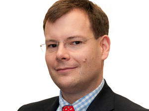 Supporting image for story: Pioneering surgery trialled in Oswestry could be used elsewhere