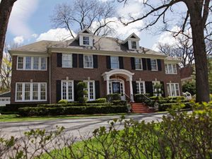 Supporting image for story: Home Alone house being sold – swinging paint tins not included