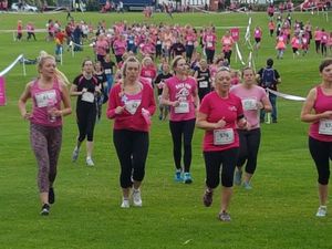Supporting image for story: Hundreds flock to Shrewsbury Race for Life event 