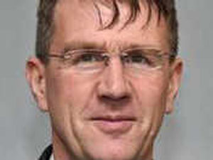 Supporting image for story: Church Stretton traders join campaign against library move