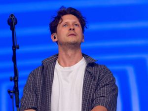 Supporting image for story: Barry Can’t Swim brings crowd to its feet on second weekend of All Points East