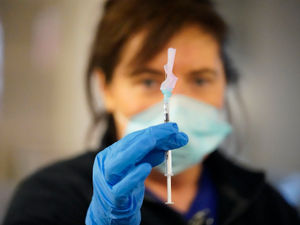 Supporting image for story: Black Country and West Birmingham CCG announce 250,000 booster landmark 