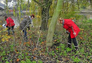 Volunteers Debbie Gowe, Joanne Heath and Stephine Sheinton