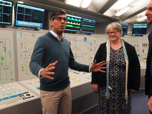 Supporting image for story: Sir Keir Starmer would send wrong defence message to Putin, Rishi Sunak says