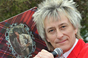 Supporting image for story: Plain sailing for Rod Stewart double