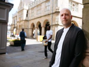 Supporting image for story: Shrewsbury actor's robot caper comes to life on film