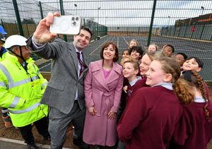 Shaun Davies MP with Education Secretary Bridget Phillipson and pupils Thomas Telford Primary Free School.