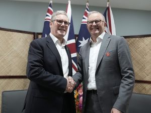 Supporting image for story: Starmer congratulates Albanese on re-election, hailing UK-Australia friendship