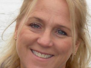 Supporting image for story: Council pair are thanked for all their hard work