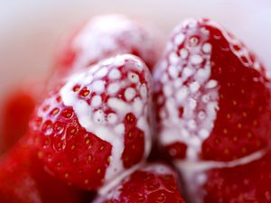 Supporting image for story: M&S launches dessert sandwich filled with strawberries and cream