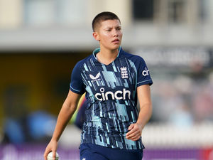 Supporting image for story: Shrewsbury School's England cricket star Issy Wong eager to inspire youngsters