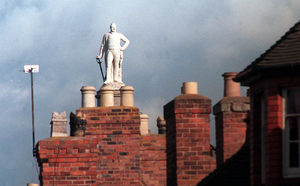 An unusual angle on the Lord Hill statue 