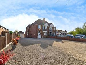 Supporting image for story: Three-bed Wolverhampton semi hits the market for £345,000