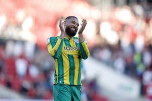 EDITORIAL USE ONLY. No use with unauthorized audio, video, data, fixture lists, club/league logos or 'live' services. Online in-match use limited to 120 images, no video emulation. No use in betting, games or single club/league/player publications