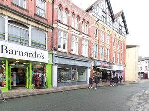 Supporting image for story: Controversial Oswestry housing plans resubmitted days after being rejected