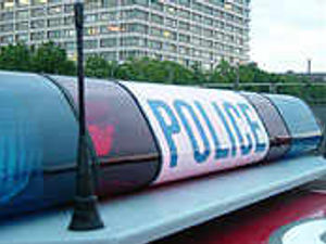 Supporting image for story: 'Gunman' report in town