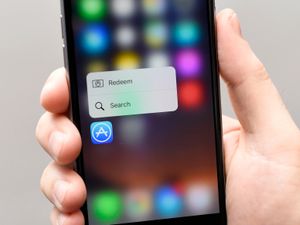 Supporting image for story: Apple clarifies privacy label plans after criticism from WhatsApp