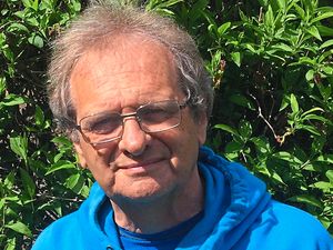 Supporting image for story: Tennis ace Higgins is honoured by the LTA