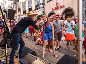 Supporting image for story: Bridgnorth townsfolk to descend on French streets for popular music festival
