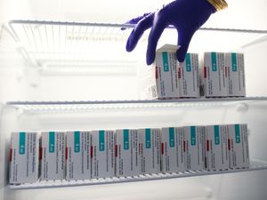 Supporting image for story: Few vaccinated elderly people struck by Covid three weeks after jab